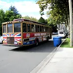 Hi-Victoria